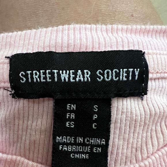 Forever 21 Cropped Light Pink Long Sleeve & Ruched Sides for the extra finch SzS - Picture 7 of 7